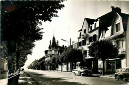 La Baule Les Pins * Avenue Des Tilleuls Vers La Mer * Automobile Voiture Ancienne - La Baule-Escoublac