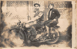 ¤¤  -  Carte-Photo D'un Couple Sur MOTO, Motards, Motocyclistes        -  ¤¤ - Moto