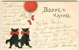 N°14437 - Bonne Année - Chats Noirs Suivant Une Lune Tenant Des Saucisses - New Year