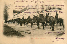 Saintes * Le Haras * Avant La Promenade * Cavaliers Chevaux Hippique Hippisme - Saintes