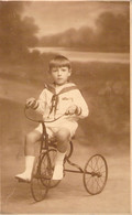CPA Photo - Petit Garçon Sur Son Tricycle - Photo Réalisé à Ixelles - Photographie