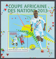 2013 Niger 2236/B187 Soccer 10,00 € - Afrika Cup
