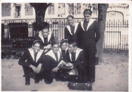 Photo Originale - Militaria - 1939 - Marine - Contre Torpilleur VOLTA - L'équipage En Gare De Lorient - Guerra, Militari