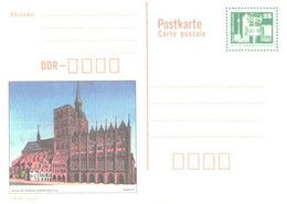 Germany:DDR:Postal Stationery, 25 Pfennig Green, Stralsund, Town Hall And Nikolai Church - Cartes Postales - Neuves