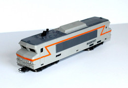 JOUEF BB-22200 - LOCOMOTIVE DIESEL SNCF - ECH HO - AUTOMOTRICE / FERROVIAIRE TRAIN CHEMIN FER  (2304.114) - Locomotive