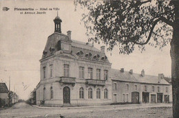 PLEUMARTIN -   Hôotel De Ville  Et Avenue Jourde - Pleumartin