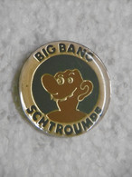 Pin's - BIG BANG SCHTROUMPF - SMURF SCHLUMPF - Comics