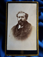 Photo CDV C. Masserini à Lyon - Portrait Homme Barbu, Manteau En Fourrure, Circa 1890 L597 - Old (before 1900)