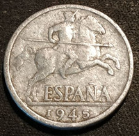 ESPAGNE - ESPANA - SPAIN - 10 CENTIMOS 1945 - Cavalier Ibérique - KM 766 - 10 Centiemen