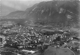 74-FAVERGUES- VUE GENERALE AERIENNE - Faverges