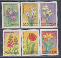 Ouzbékistan N° 30 / 35  XX Flore : Fleurs Locales  Les 6 Valeurs Sans Charnière, TB - Ouzbékistan