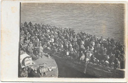 Embarquement De Nombreux Militaires De Couleur Sur Une Chaloupe - Bardas -guerre 1914/18  Afrique Du Nord, Sénégalais ? - Documenti