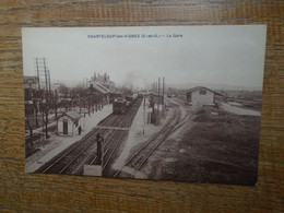 Carte Assez Rare , Chanteloup-les-vignes , La Gare "" Carte Animée "" - Chanteloup Les Vignes