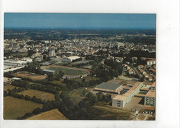 Challans (85) :  Vue Aérienne Générale Au Niveau Du Quartier Du Stade Et Du Lycée En 1987 GF. - Challans
