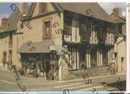 Châteaugiron, Maison Fleurie, Rue A. Garnier (auberge Restaurant) - Châteaugiron