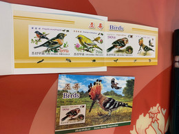 Korea Stamp Booklet Imperf Birds Insects MNH - Korea, North