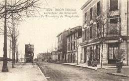 Delcampe - 69 - RHÔNE - Thème TRAMWAYS - BRON - Carrefour Du Réservoir, Terminus Du Tramway De Monplaisir - 10693 - Bron