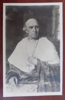 Carte Photo ; S.M. Cardinal Mercier - Personnes Identifiées