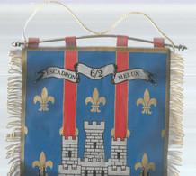 Fanion , Militaria , ESCADRON 6/2  MELUN , 300 X 210 Mm , 4 Scans , Frais Fr 4.85 E - Flags