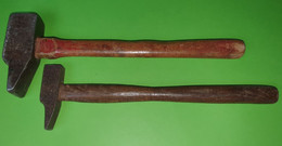 Lot 2 Anciens OUTILS Spécial - MARTEAU - Acier Et Bois - "Laissé Dans Leur Jus"- Vers 1940 1950 - Andere Geräte