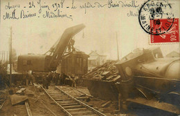 Angers * Carte Photo * 24 Juin 1908 Le Rapide De Paris Déraille !* Déraillement Chemin De Fer Catastrophe Accident Train - Angers