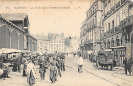 CPA 44 NANTES LA PLACE DE LA PETITE HOLLANDE - Nantes