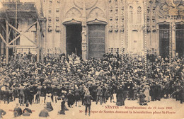 CPA 44 NANTES MANIFESTATIONS DU 14 JUIN 1903 Mr L'EVEQUE DE NANTES - Nantes