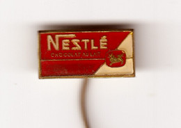 Nestle Chocolat Au Lait Milk Chocolate Advertising Pin - Alimentation