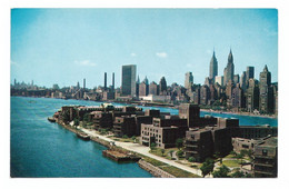 UNITED STATES // NEW YORK CITY // MIDTOWN MANHATTAN SKYLINE // 1960 - Panoramic Views