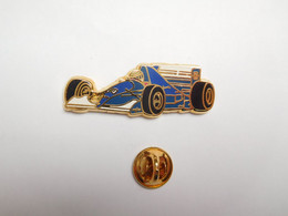 Superbe Pin's , Auto F1 , Team Sauber , ELF - F1