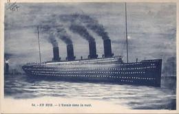 CP Pf . D'après Un Gouache Signée C.G. 1930 . En Mer . L' Escale Dans La Nuit .(Le Titanic?) - Steamers