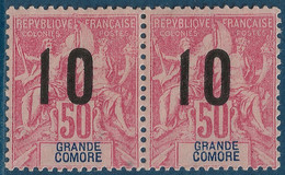 Colonies Grande Comore Paire N°28A* 10c Sur 50c Variété " Chiffres Espacés " Tenant à Normal (tirage: 1340) Signé Calves - Unused Stamps