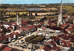 32-MARCIAC- LA PLACE CENTRALE ET CLOCHERS VUE AERIENNE - Autres & Non Classés