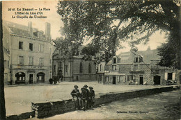 Le Faouet * La Place Du Village * Hôtel Du Lion D'or * La Chapelle Des Ursulines - Le Faouet