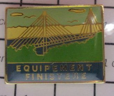 3519 Pin's Pins / Beau Et Rare / THEME : ADMINISTRATIONS / PONT SUSPENDU EQUIPEMENT FINISTERE - Administrations