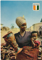 Cote D Ivoire Vendeuse De Poteries à Katiola édition Hachette N°6458 - Côte-d'Ivoire