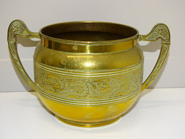 * JOLI CACHE POT LAITON ART NOUVEAU C KURZ & Co TIEL Hollande Collection Déco E - Cuivres