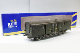 REE - Fourgon OCEM 32 Sud-Est SNCF Avec Feux Ep. IV Réf. VB-320 Neuf NBO HO 1/87 - Voitures Voyageurs