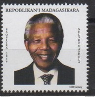 Madagascar Madagaskar 2016 / 2017 Mi. 2688 Nelson Mandela Madiba South Africa Nobel Peace Prize - Madagascar (1960-...)