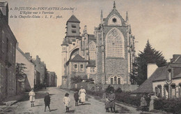 ¤¤  -  SAINT-JULIEN-de-VOUVANTES  -  L'Eglise Vue à L'Arrivée De La Chapelle-Glain   -  ¤¤ - Saint Julien De Vouvantes