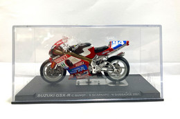 De Agostini Grandi Moto Da Corsa Suzuki GSX-R Guyot-Scarnato-Dussauge 2001 Protone KR Jeremy McWilliams 2003 Mod13 - Motorcycles