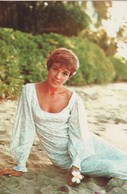 Julie Andrews - Actors