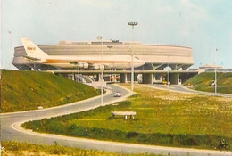 ROISSY-EN-FRANCE    AÉROPORT CHARLES -DE-GAULLE  Boeing De La TWA Et L'Aérogare - Roissy En France