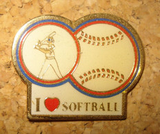 PIN - I LOVE SOFTBALL - Bekleidung, Souvenirs Und Sonstige