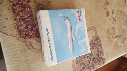 BOEING 737 HOUSE COLOR HERPA 1:500 1 VALORE ! - Unclassified