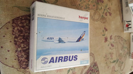 AIRBUS 321 House Color HERPA 1:500 1 VALORE ! - Ohne Zuordnung