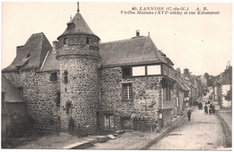 CPA DE LANNION  (CÔTES D'ARMOR)  VIEILLES MAISONS ET RUE KERAMPONT - Lannion