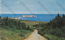 CARTOLINA  PERCE,QUEBEC,CANADA,LE ROCHER PERCE VU DU MONT STE-ANNE PANORAMIC VIEW OF THE ROCK,VIAGGIATA 1972 - Percé