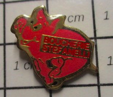 910B Pin's Pins / Beau Et Rare / THEME : ALIMENTATION / COCHON AU GALOP BOUCHERIE STEFANELLI - Alimentation