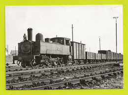 CPM TRAIN VOIR DOS 29 Arrivée à CARHAIX D'un Train De Marchandises Avec Locomotive à Vapeur En 1960 - Carhaix-Plouguer
